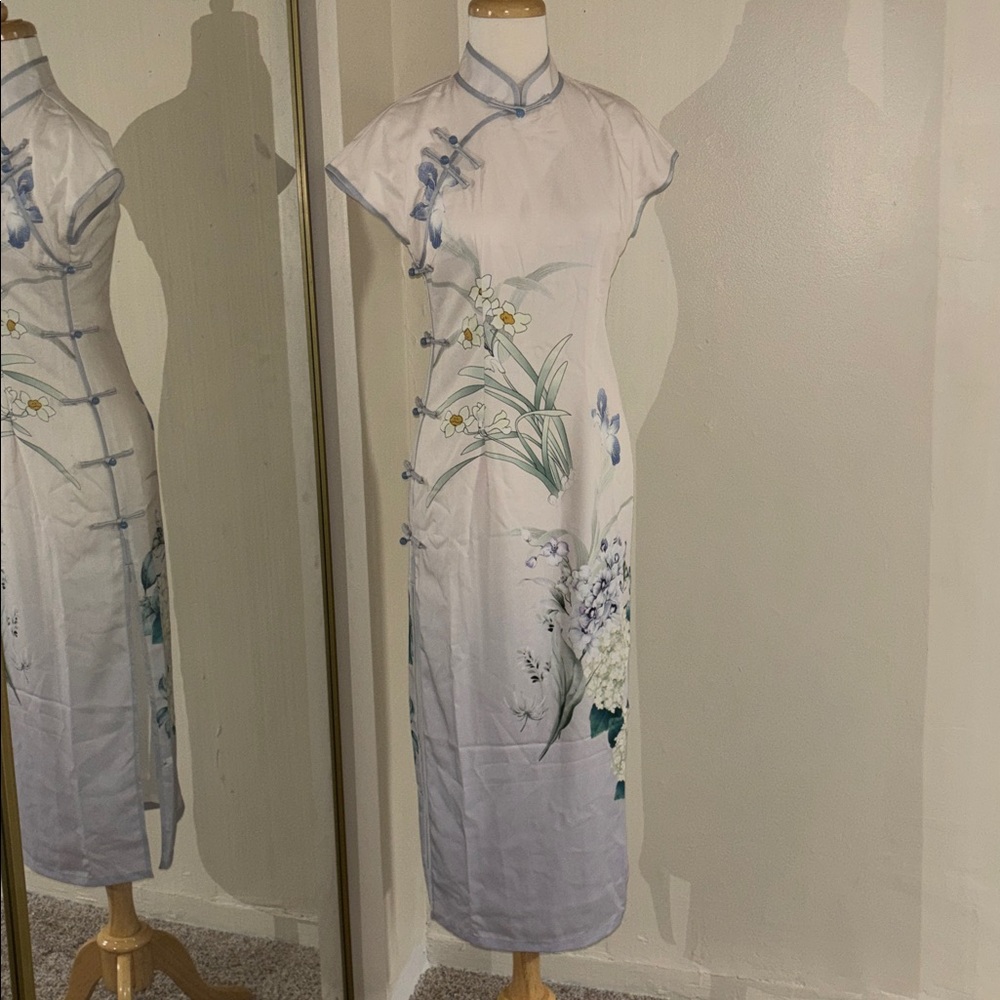 Gorgeous Cheongsam Dress